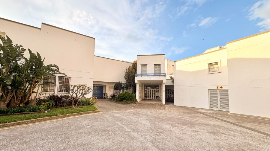 2 Bedroom Property for Sale in Summerstrand Eastern Cape